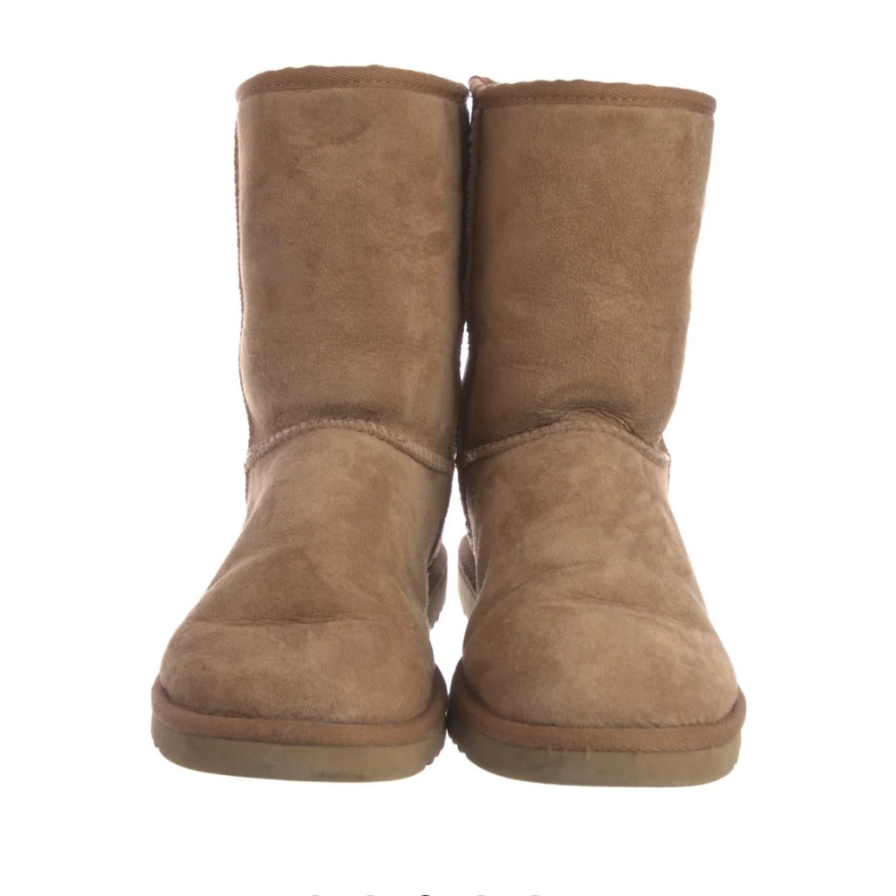UGG Brown Shearling Lined Boots